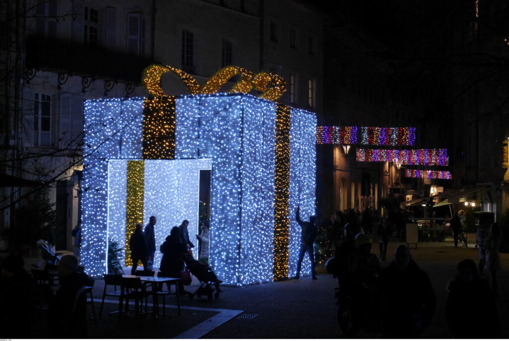 Avignon se pare de ses plus beaux atours