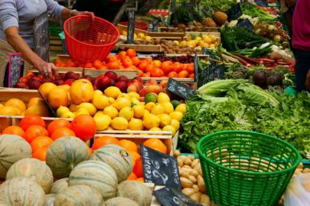 Marché de Rochefort-du-Gard