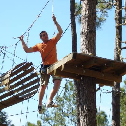 Parcours aventure dans les arbres 