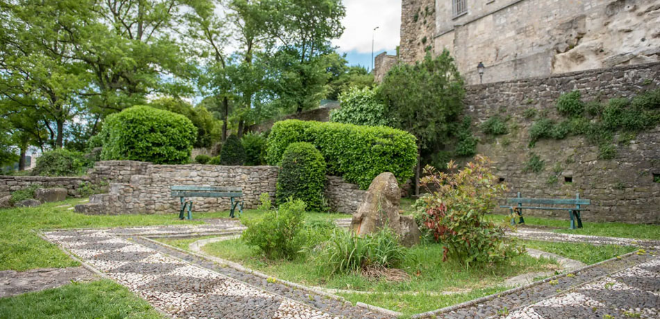 Jardin de la Collegiale de Bollene