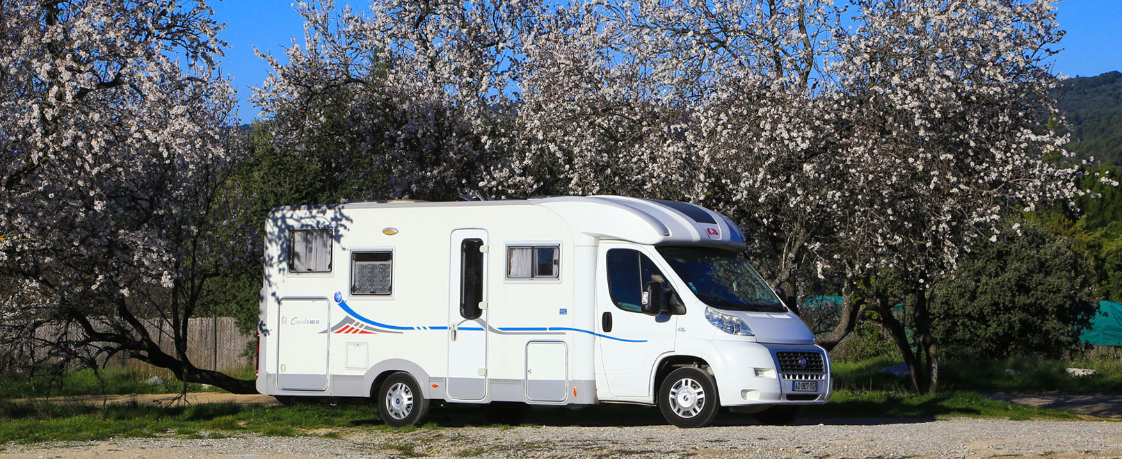 Camping car en Vaucluse © Hocquel