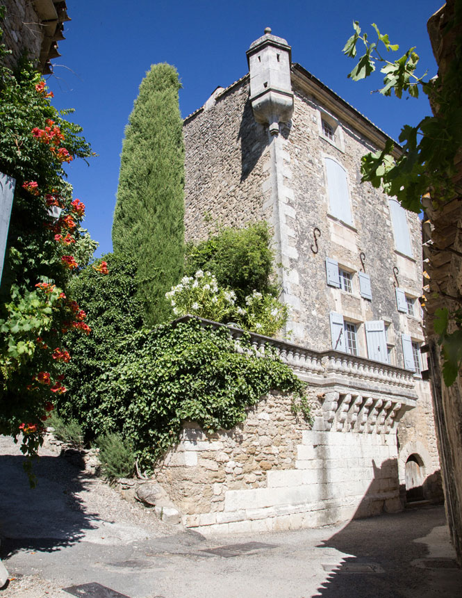 Villagede Ménèrbes en Luberon @ Hocquel