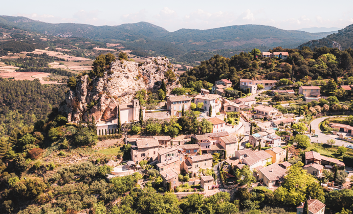 Village de la Roque-Alric en Vaucluse